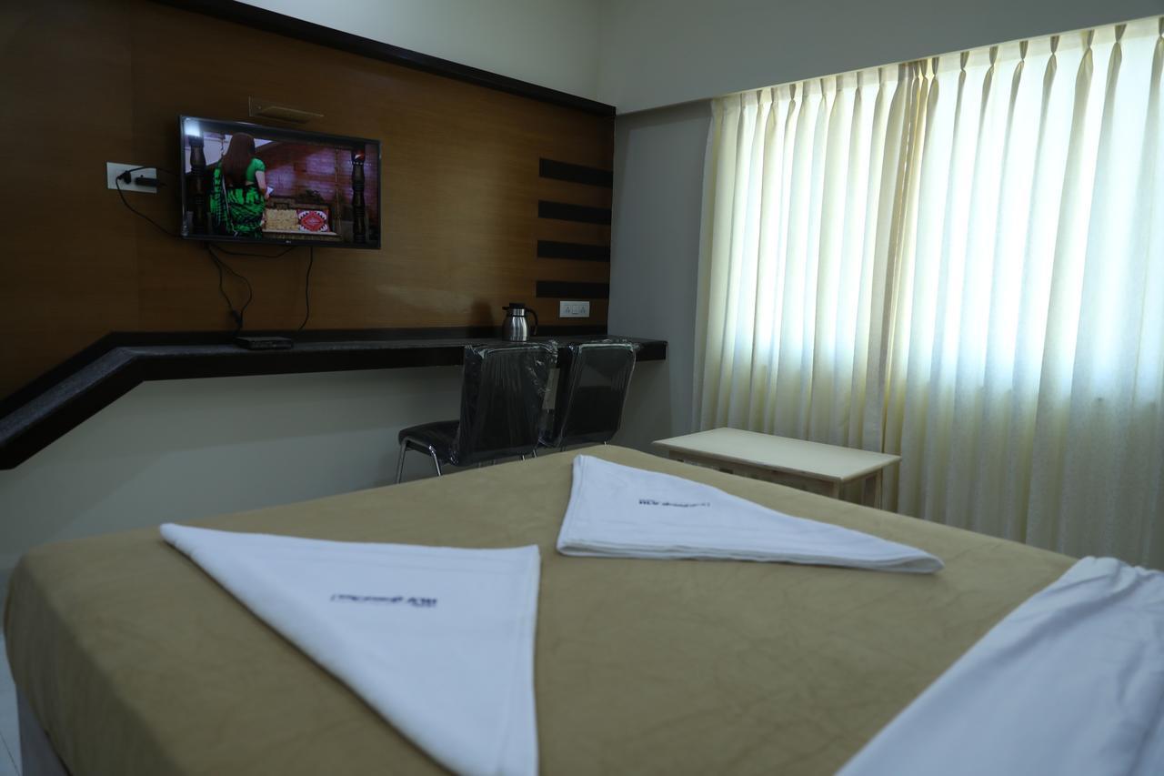 Hlv Grand Inn بنغالور المظهر الخارجي الصورة