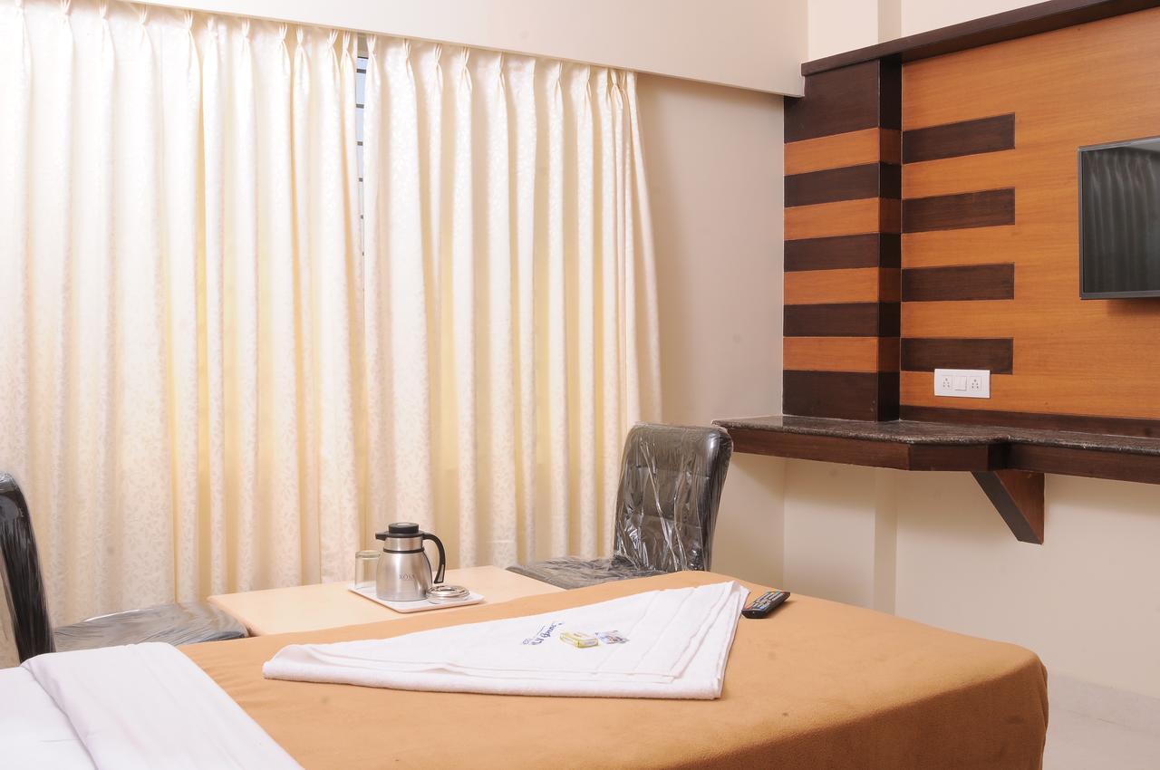 Hlv Grand Inn بنغالور المظهر الخارجي الصورة