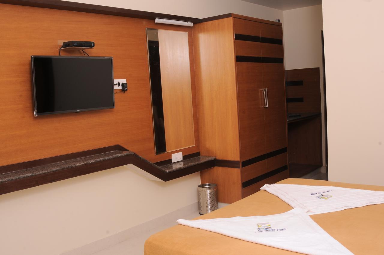 Hlv Grand Inn بنغالور المظهر الخارجي الصورة